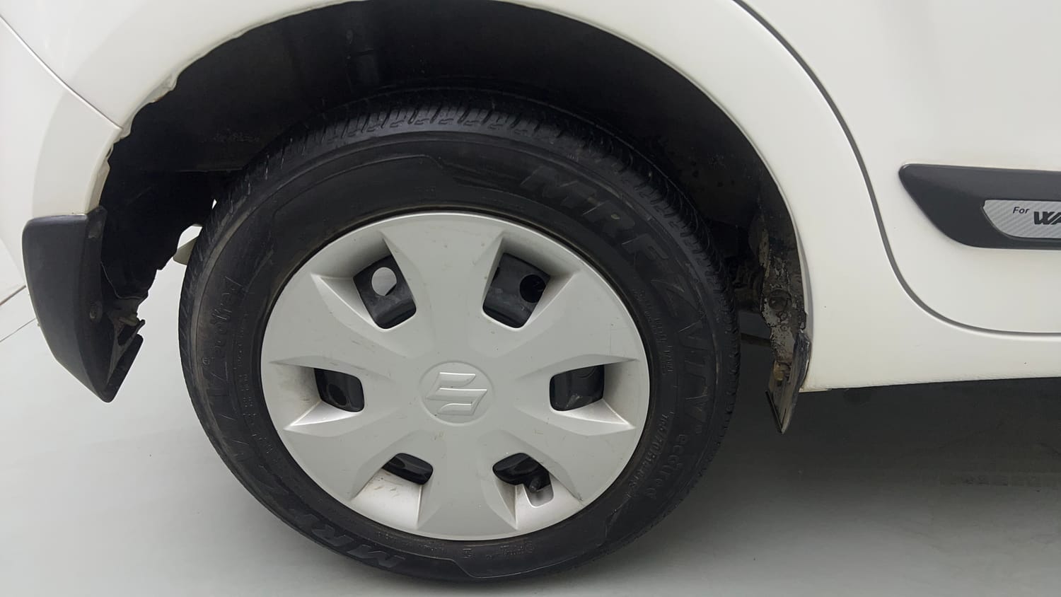 Used 2023 Maruti Suzuki Wagon R VXI 1.0 Petrol Manual tyres RIGHT REAR TYRE RIM VIEW