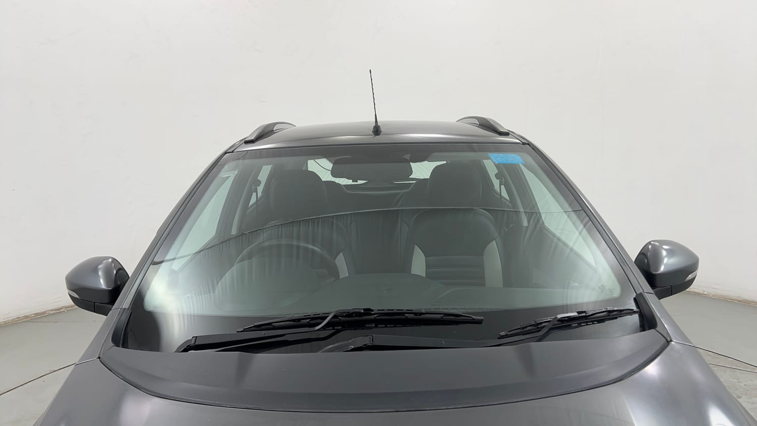 Used 2020 Tata Tiago Revotron XZ Petrol Manual exterior FRONT WINDSHIELD VIEW