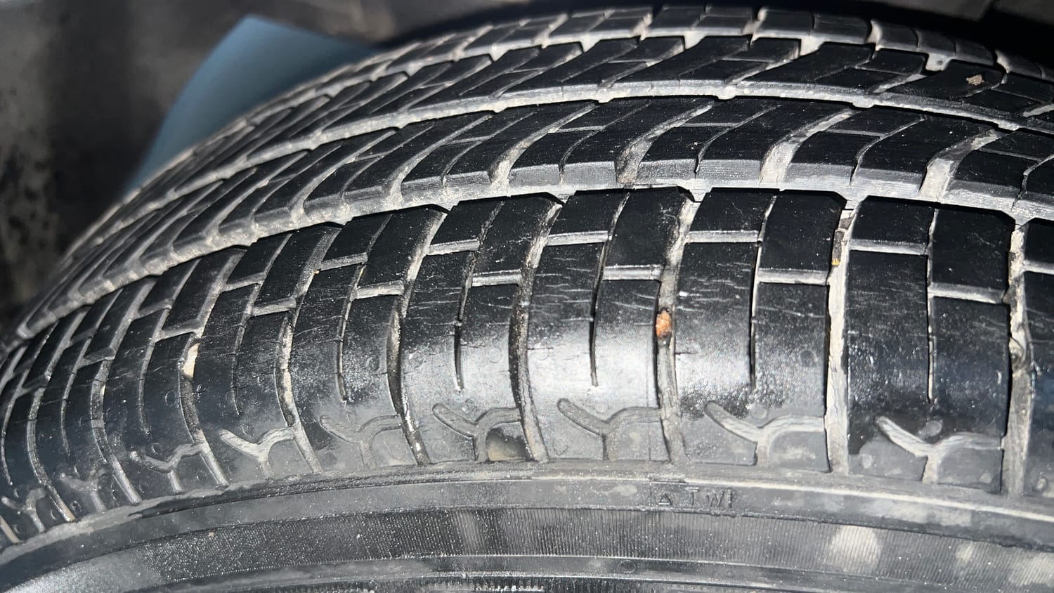Used 2022 Hyundai Santro Sportz Petrol Manual tyres LEFT FRONT TYRE TREAD VIEW
