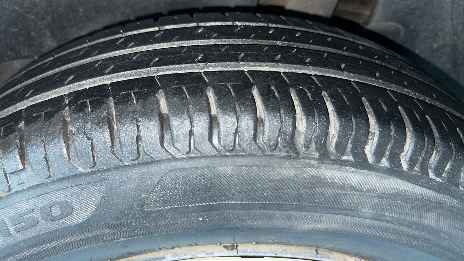 Used 2019 Maruti Suzuki Dzire VXi AMT Petrol Automatic tyres LEFT REAR TYRE TREAD VIEW