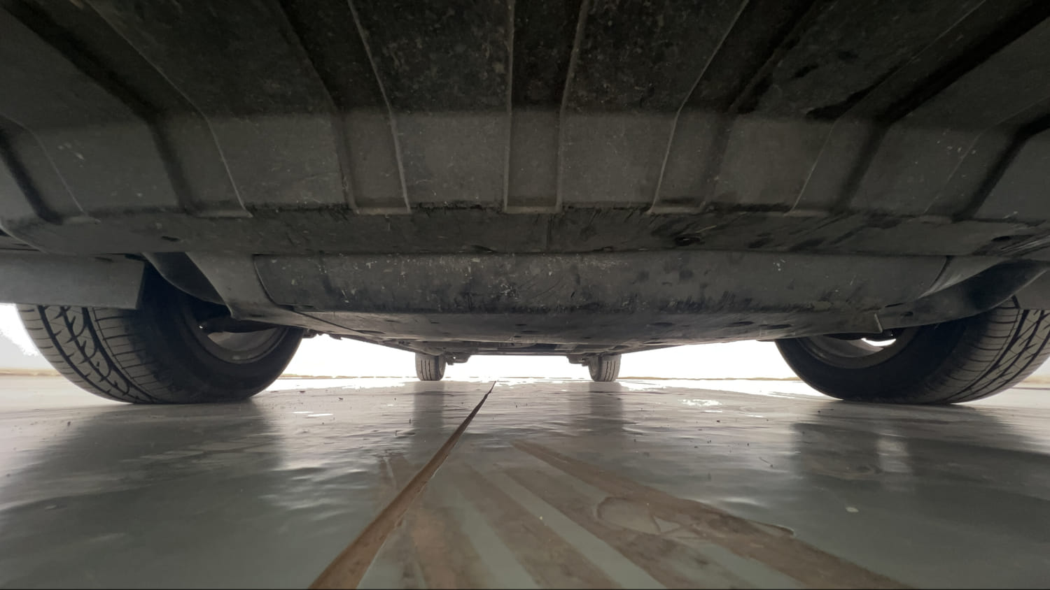 Used 2015 Honda City VX Petrol Manual extra FRONT LEFT UNDERBODY VIEW