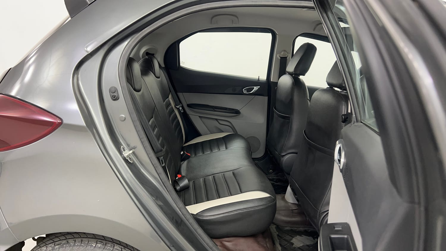 Used 2020 Tata Tiago Revotron XZ Petrol Manual interior RIGHT SIDE REAR DOOR CABIN VIEW