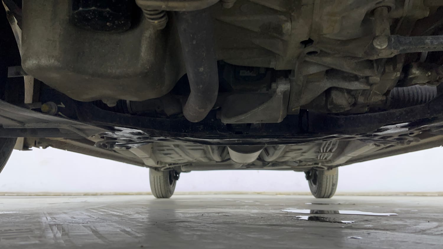 Used 2022 Maruti Suzuki Wagon R ZXi 1.2 Petrol Manual extra FRONT LEFT UNDERBODY VIEW