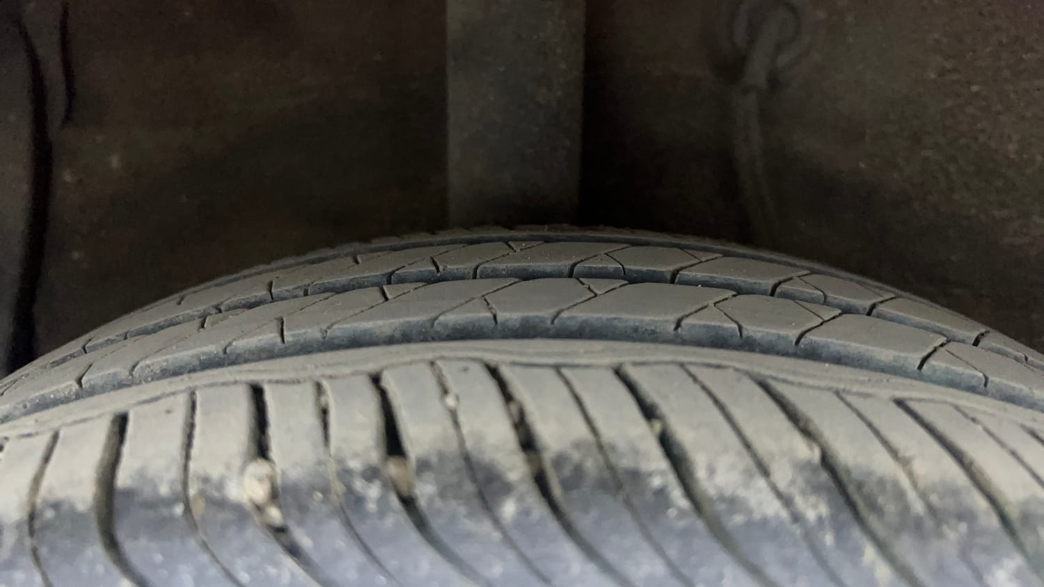 Used 2020 Hyundai Aura SX 1.2 Petrol Petrol Manual tyres RIGHT REAR TYRE TREAD VIEW
