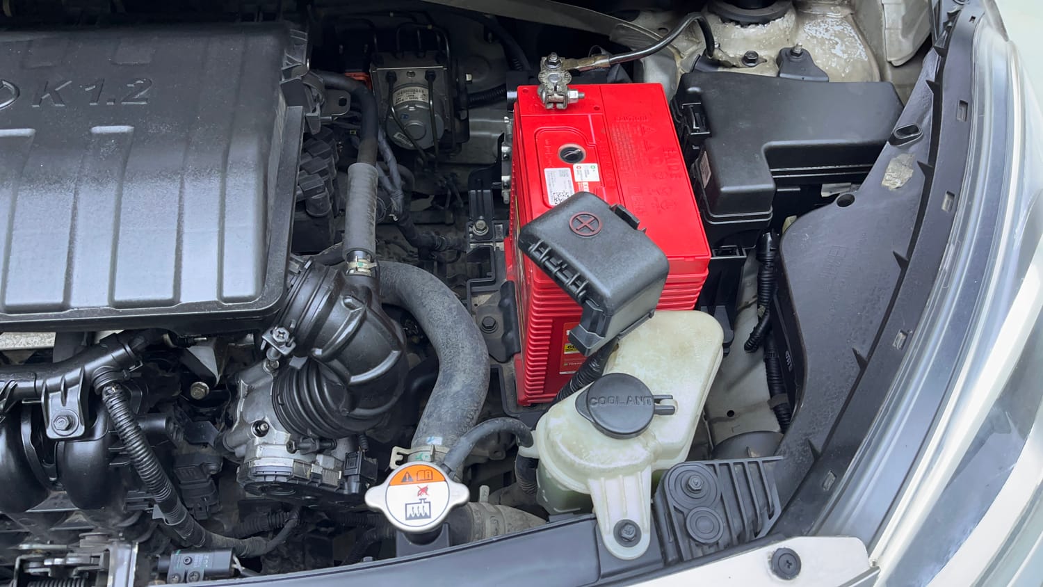 Used 2015 Hyundai Xcent S 1.2 (O) Petrol Manual engine ENGINE LEFT SIDE VIEW