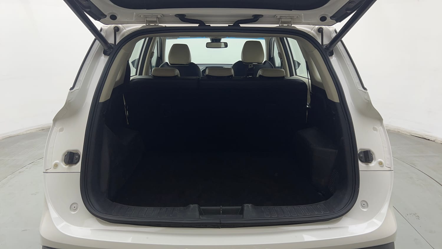 Used 2021 MG Motors Hector Sharp 1.5 Petrol Turbo DCT Petrol Automatic interior DICKY INSIDE VIEW