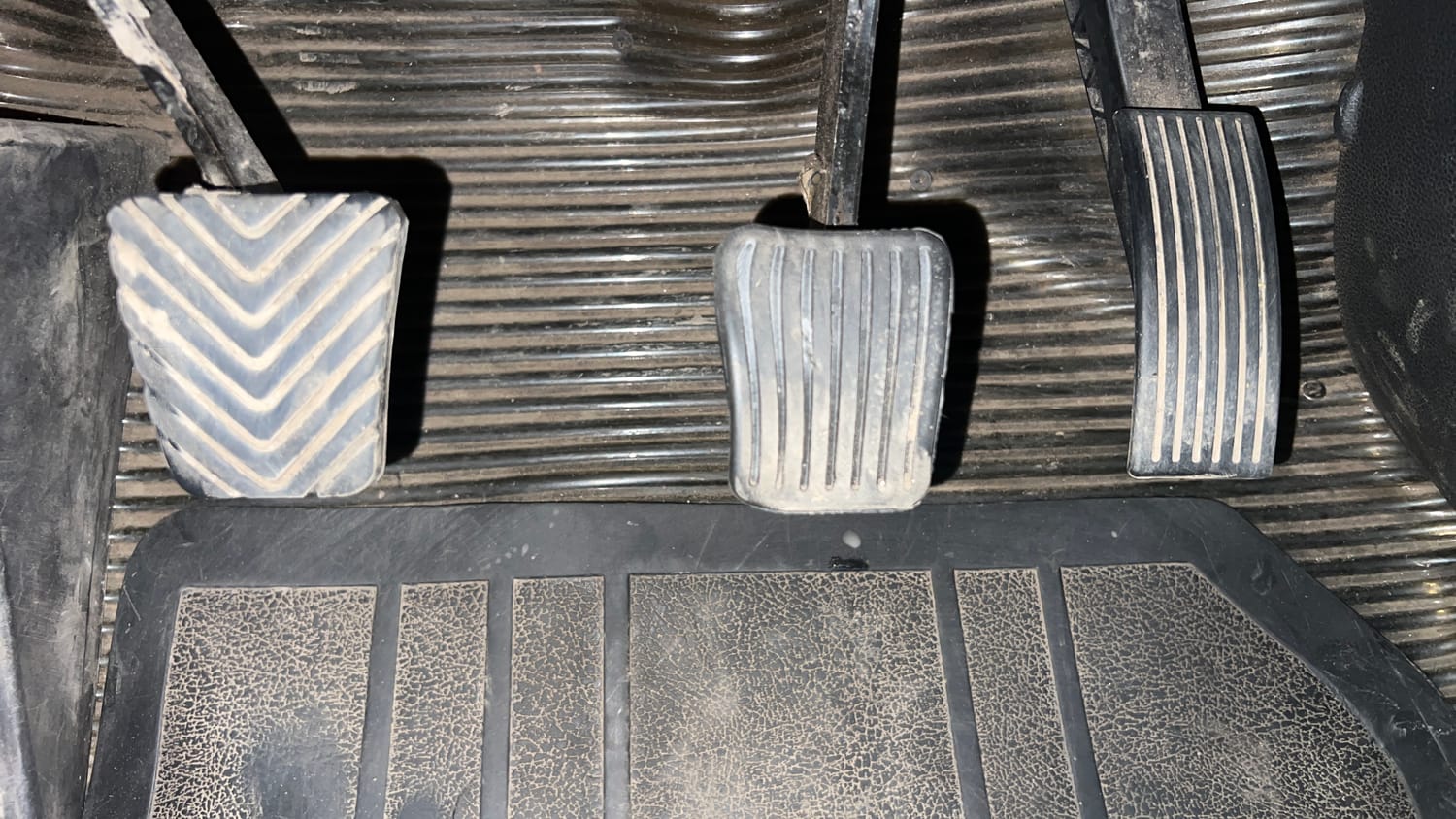 Used 2014 Hyundai Elite i20 Sportz 1.2 Petrol Manual interior PEDALS VIEW