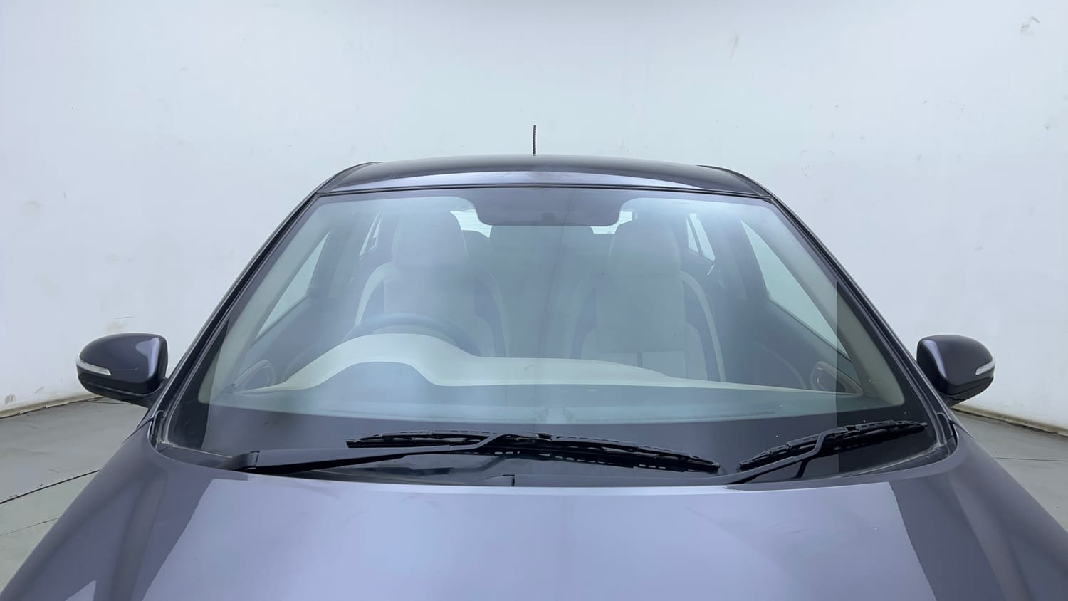 Used 2017 Hyundai Elite i20 Asta 1.2 Petrol Manual exterior FRONT WINDSHIELD VIEW