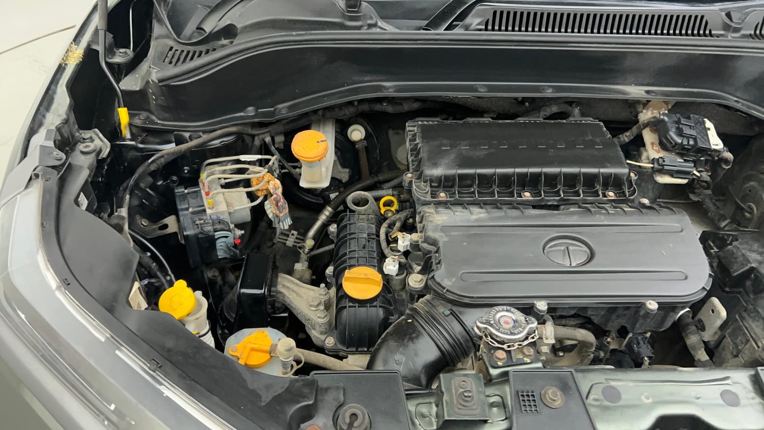 Used 2023 Tata Punch Camo Accomplished AMT Petrol Automatic engine ENGINE RIGHT SIDE VIEW