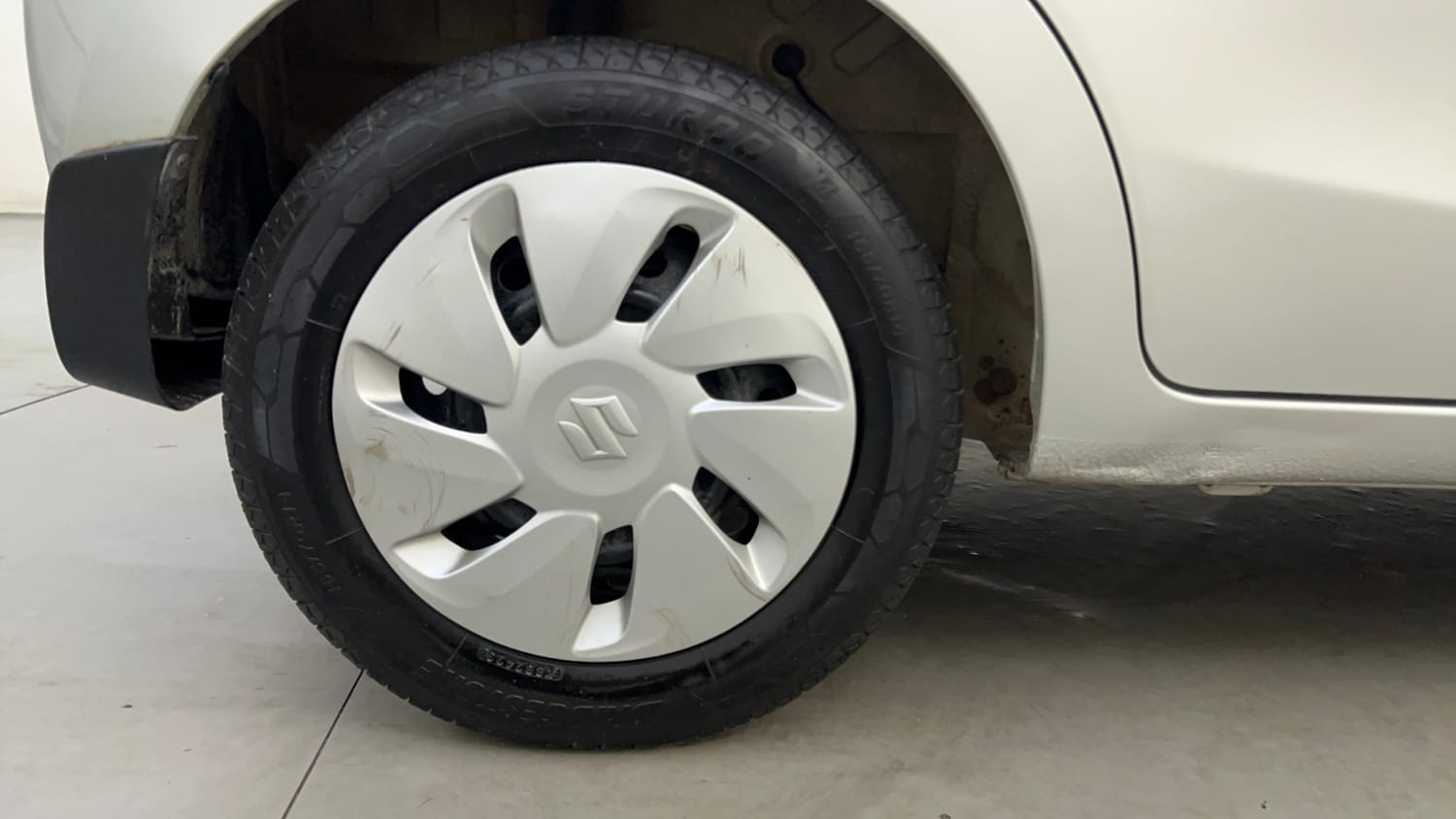 Used 2019 Maruti Suzuki Celerio ZXi Petrol Manual tyres RIGHT REAR TYRE RIM VIEW