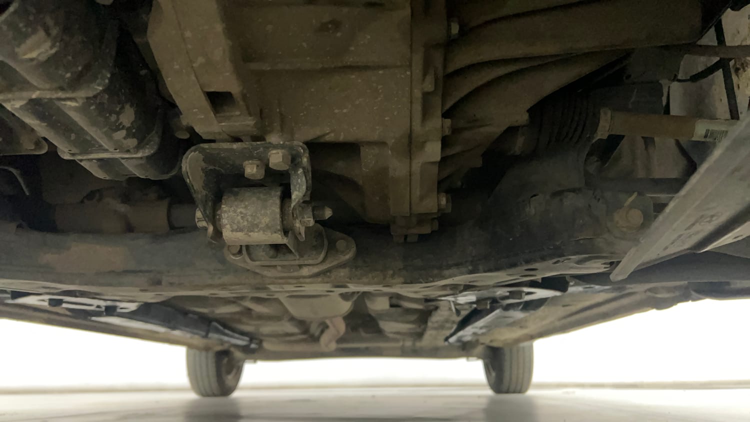 Used 2019 Hyundai Grand i10 Magna 1.2 Kappa VTVT Petrol Manual extra FRONT LEFT UNDERBODY VIEW