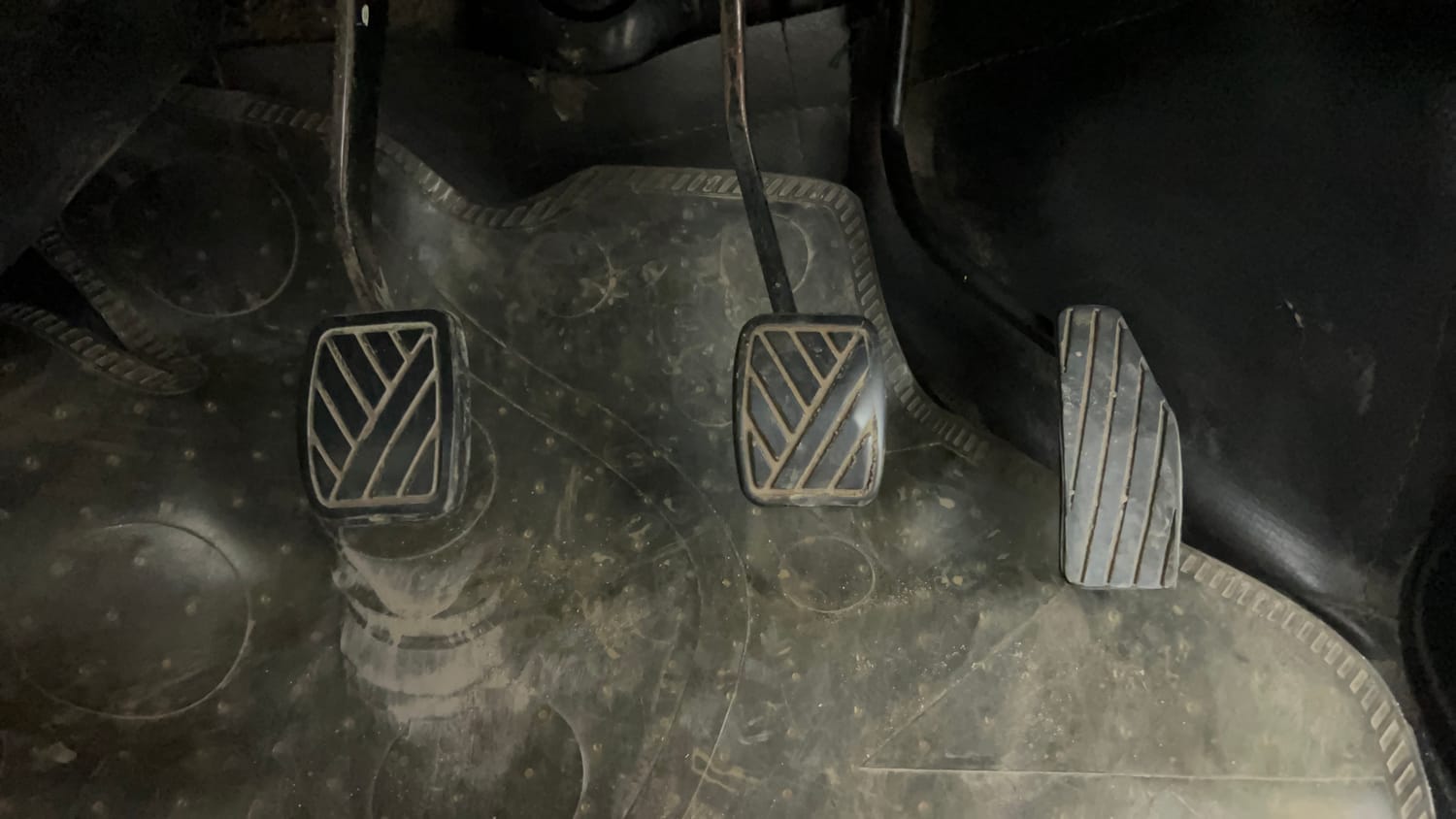 Used 2016 Maruti Suzuki Wagon R 1.0 VXI Petrol + CNG (Outside Fitted) Cng Manual interior PEDALS VIEW