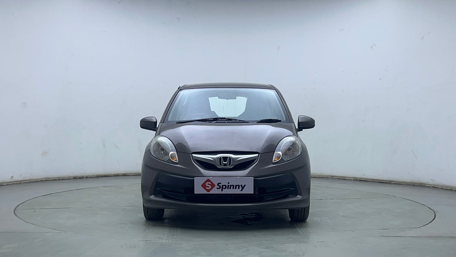 Used 2013 Honda Brio S(O)MT Petrol Manual exterior FRONT VIEW