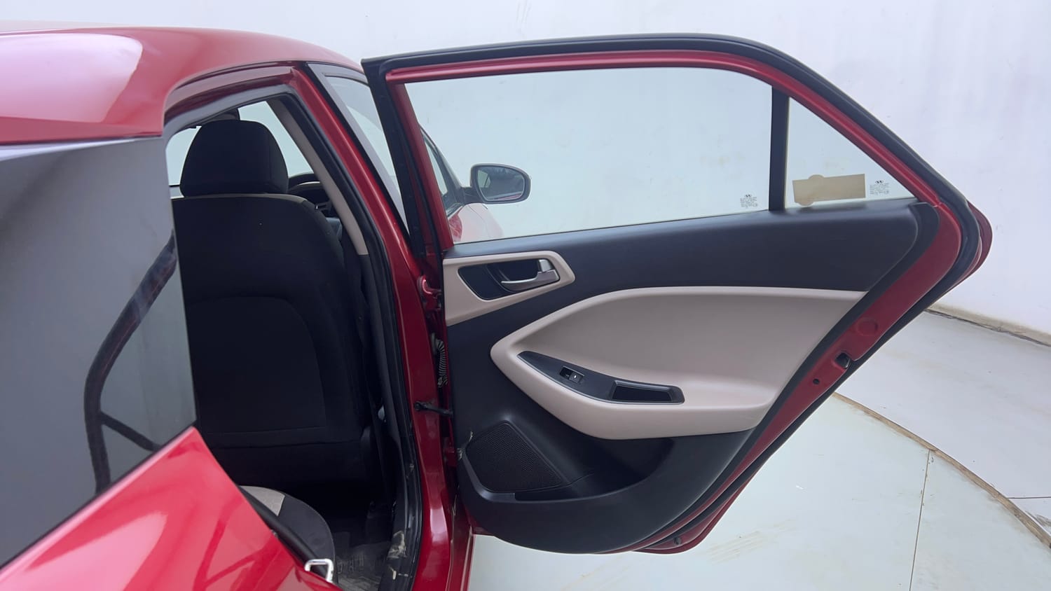 Used 2017 Hyundai Elite i20 Asta 1.2 Petrol Manual interior RIGHT REAR DOOR OPEN VIEW