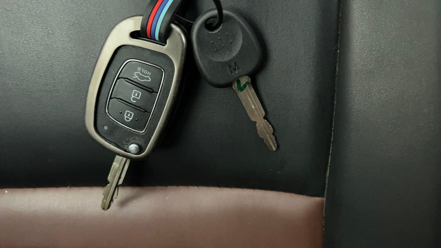 Used 2024 Hyundai Grand i10 Nios Sportz 1.2 Kappa CNG Cng Manual extra CAR KEY VIEW