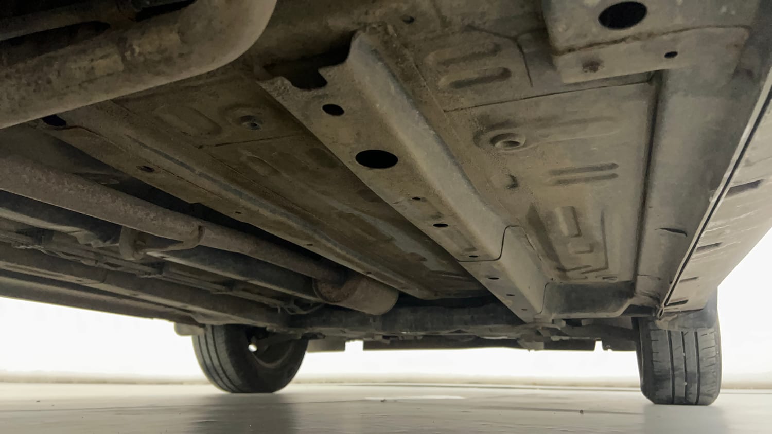 Used 2023 Tata Punch Camo Accomplished AMT Petrol Automatic extra REAR RIGHT UNDERBODY VIEW