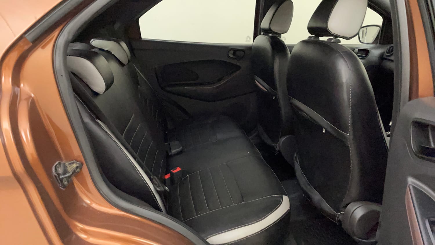 Used 2020 Ford Freestyle Titanium Plus 1.2 Ti-VCT Petrol Manual interior RIGHT SIDE REAR DOOR CABIN VIEW
