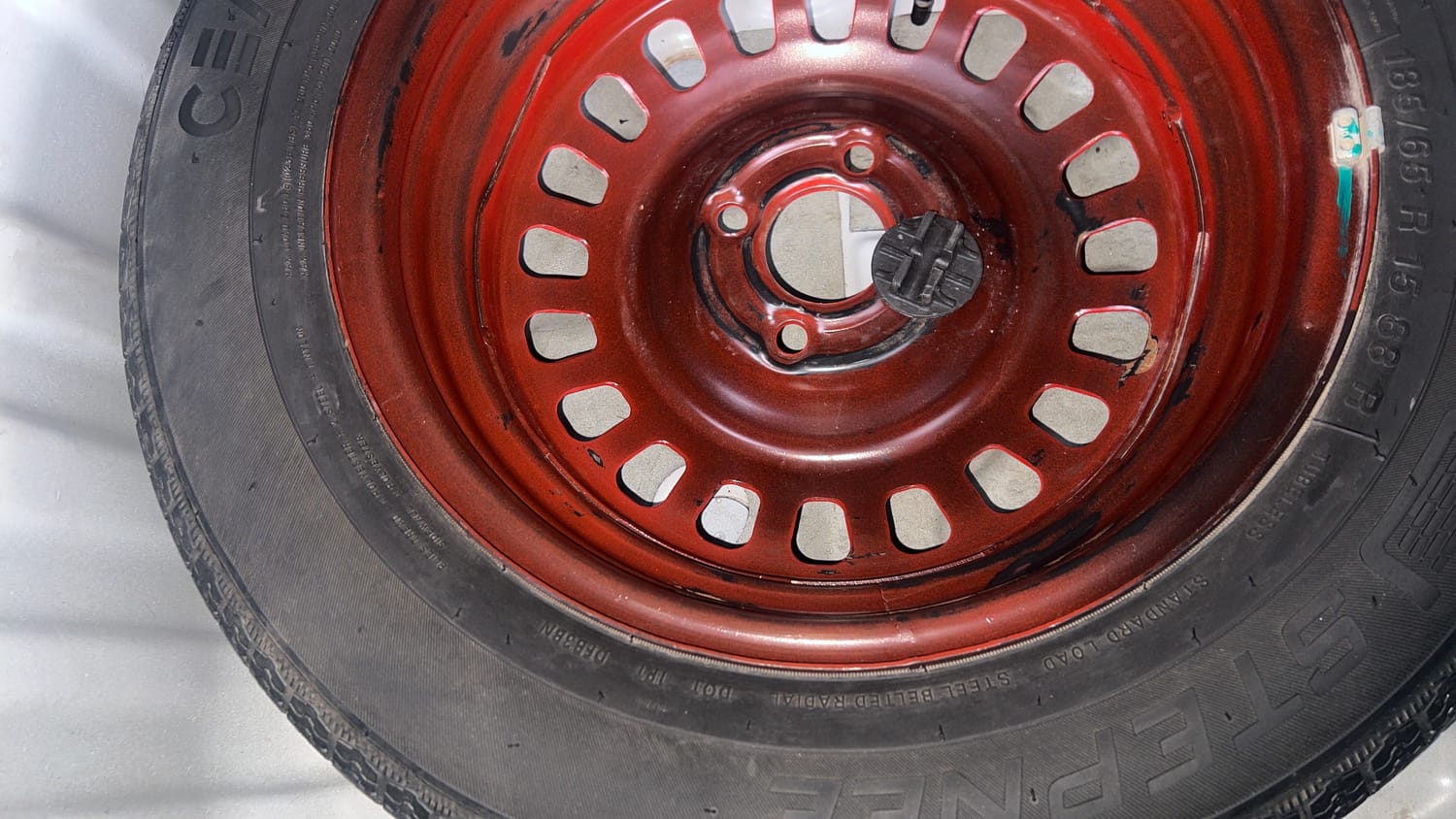 Used 2021 Nissan Magnite XL Petrol Manual tyres SPARE TYRE VIEW