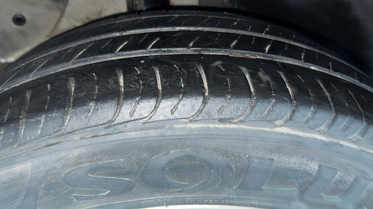 Used 2017 Hyundai Creta SX Plus 1.6  Petrol Petrol Manual tyres RIGHT REAR TYRE TREAD VIEW