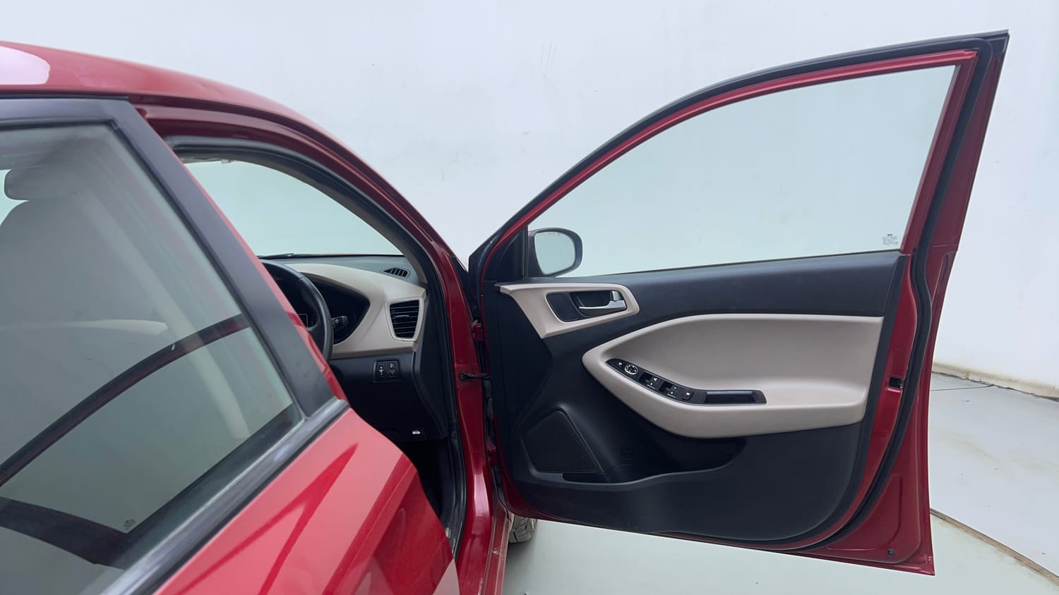 Used 2017 Hyundai Elite i20 Asta 1.2 Petrol Manual interior RIGHT FRONT DOOR OPEN VIEW