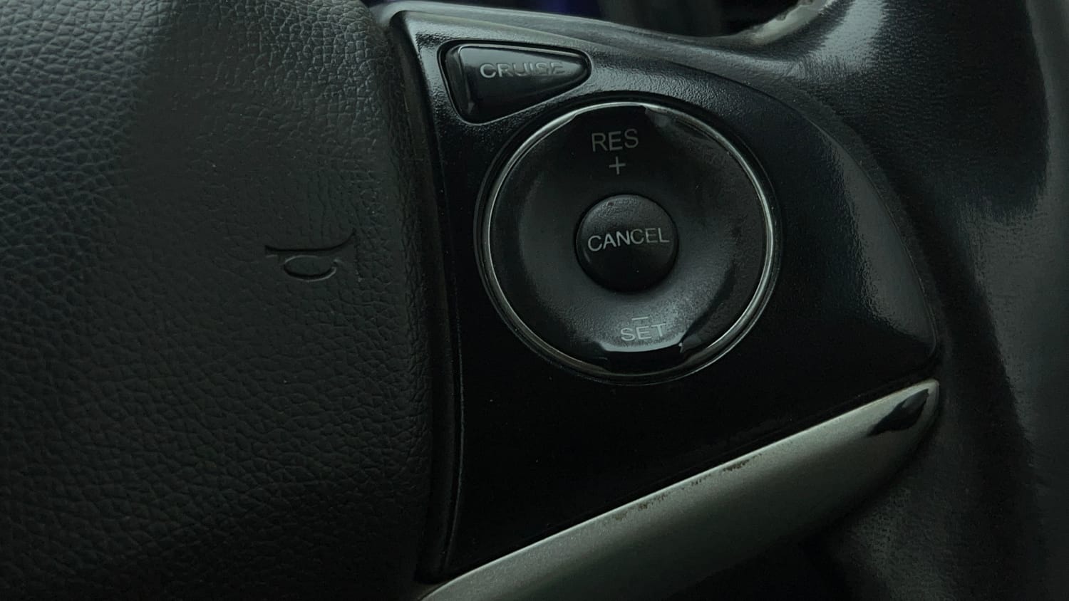 Used 2022 Honda Jazz VX CVT Petrol Automatic top_features Cruise control