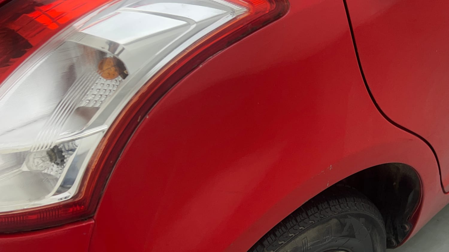 Used 2015 Maruti Suzuki Swift VXi Petrol Manual dents MINOR SCRATCH