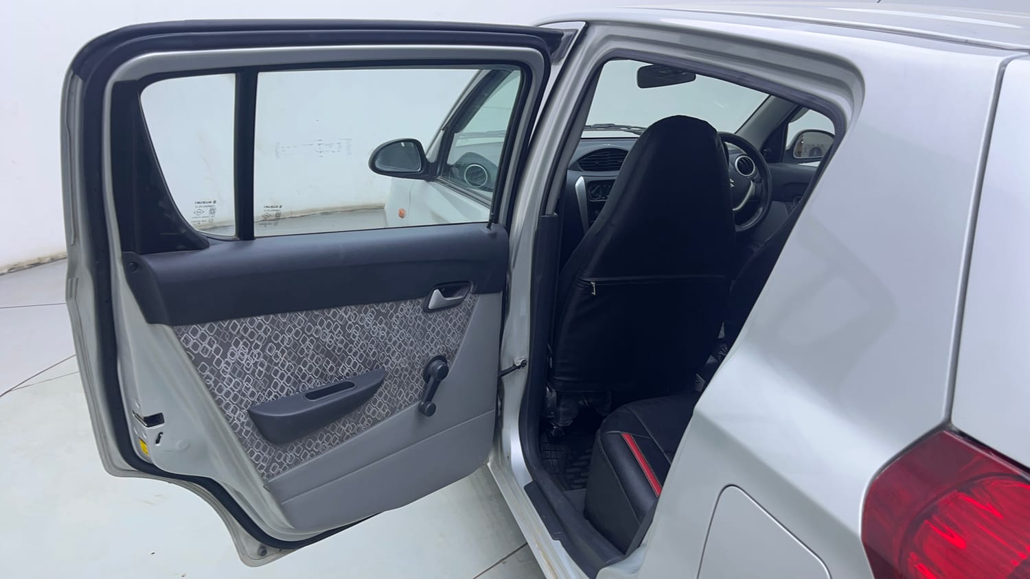 Used 2018 Maruti Suzuki Alto 800 LXi (O) Petrol Manual interior LEFT REAR DOOR OPEN VIEW