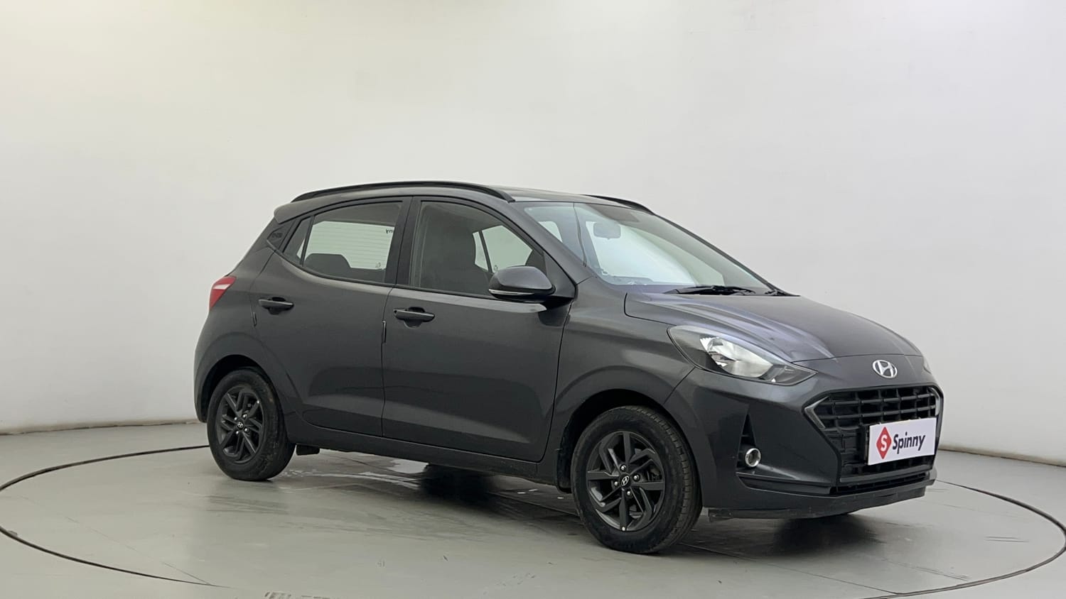 Used 2020 Hyundai Grand i10 Nios Sportz Petrol+cng(outside fitted) Cng Manual exterior RIGHT FRONT CORNER VIEW