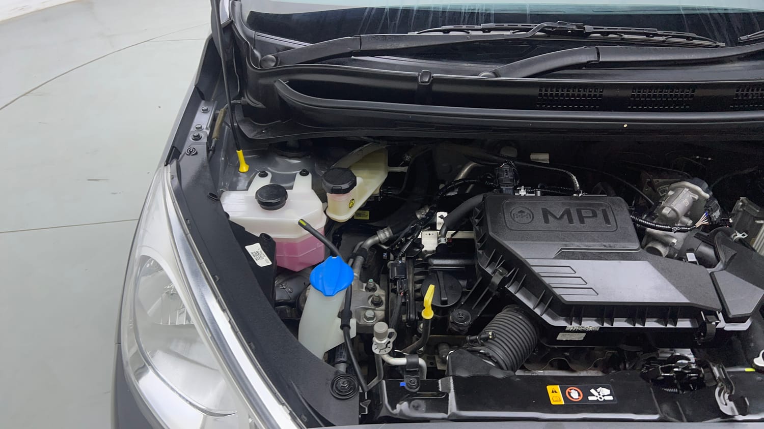 Used 2022 Hyundai Santro Sportz Petrol Manual engine ENGINE RIGHT SIDE VIEW