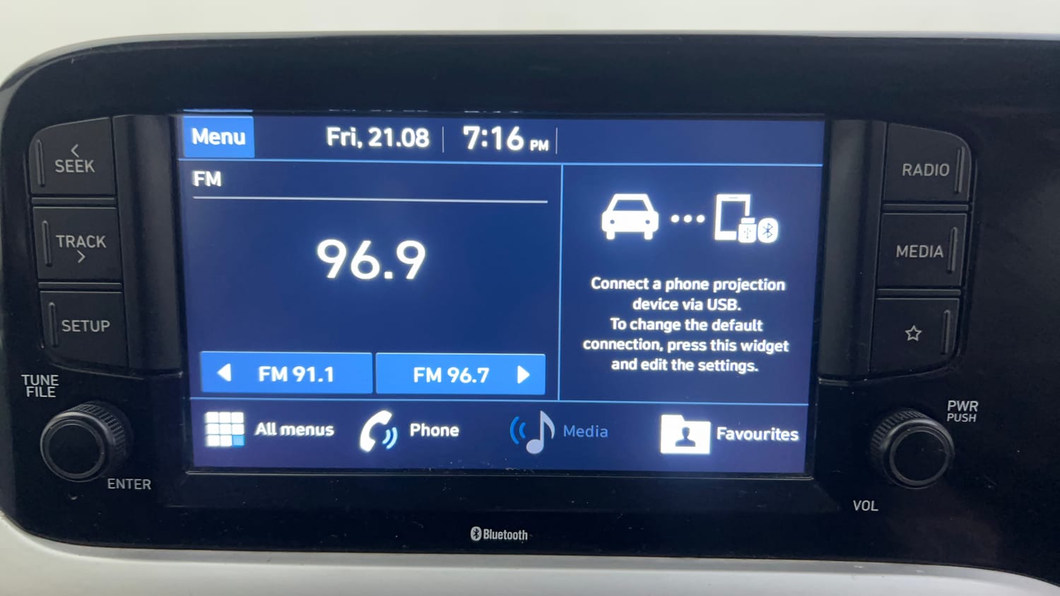 Used 2020 Hyundai Grand i10 Nios Sportz Petrol+cng(outside fitted) Cng Manual top_features Integrated (in-dash) music system