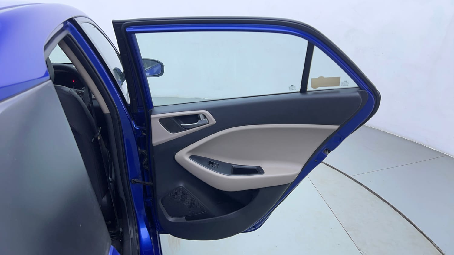 Used 2014 Hyundai Elite i20 Sportz 1.2 Petrol Manual interior RIGHT REAR DOOR OPEN VIEW