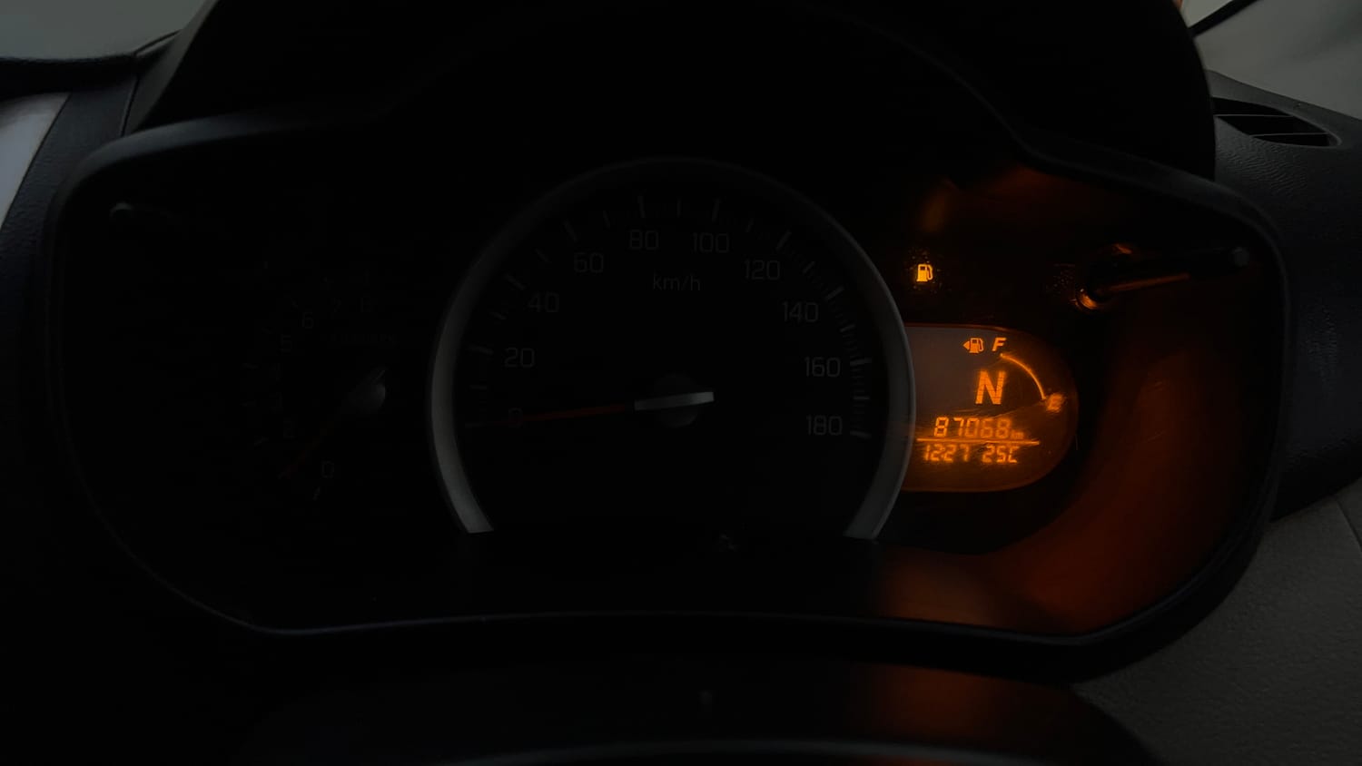 Used 2015 Maruti Suzuki Celerio VXi AMT Petrol Automatic interior CLUSTERMETER VIEW