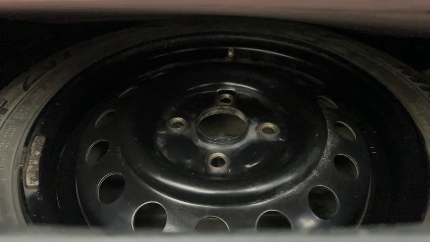 Used 2016 Maruti Suzuki Wagon R 1.0 VXI Petrol + CNG (Outside Fitted) Cng Manual tyres SPARE TYRE VIEW