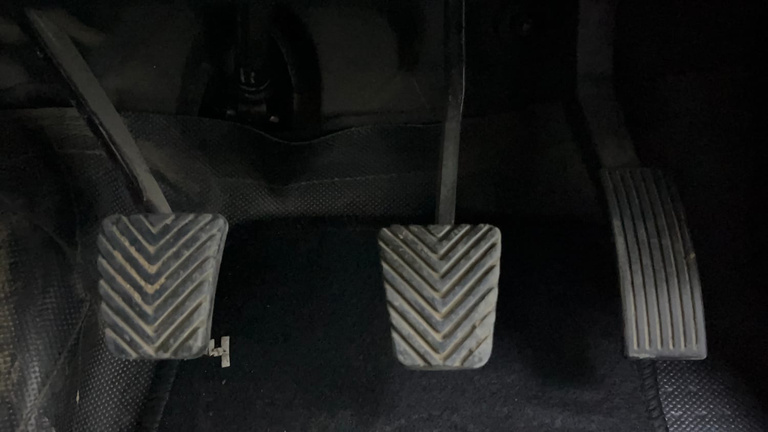 Used 2017 Hyundai Elite i20 Asta 1.2 Petrol Manual interior PEDALS VIEW