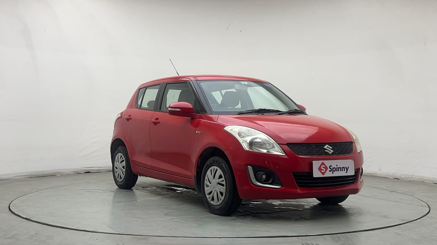 Used 2015 Maruti Suzuki Swift VXi Petrol Manual exterior RIGHT FRONT CORNER VIEW