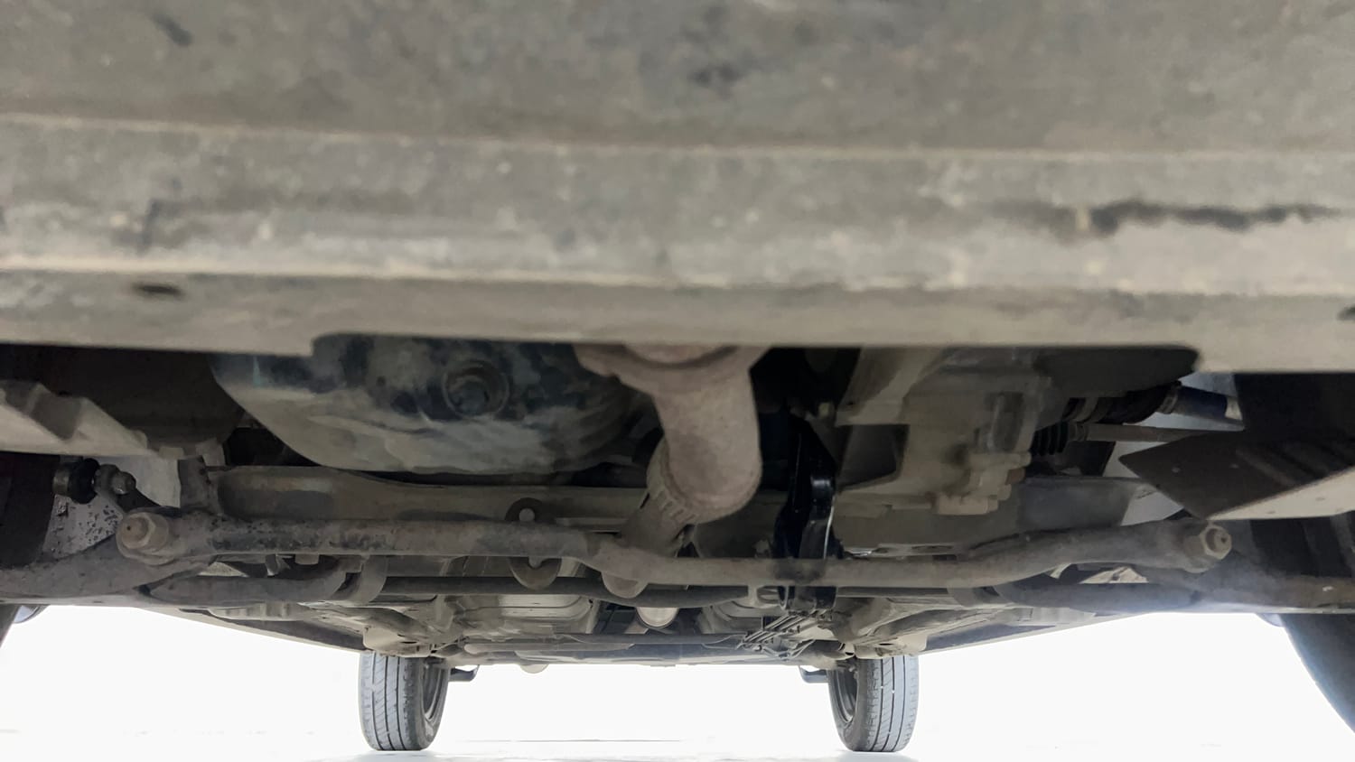 Used 2020 Tata Tiago Revotron XZ Petrol Manual extra FRONT LEFT UNDERBODY VIEW