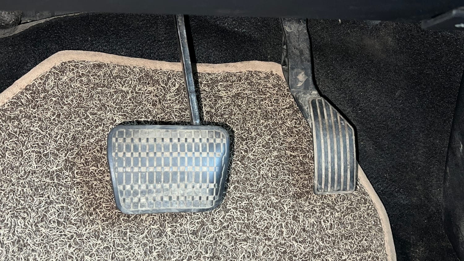 Used 2022 Tata Punch Accomplished AMT Petrol Automatic interior PEDALS VIEW