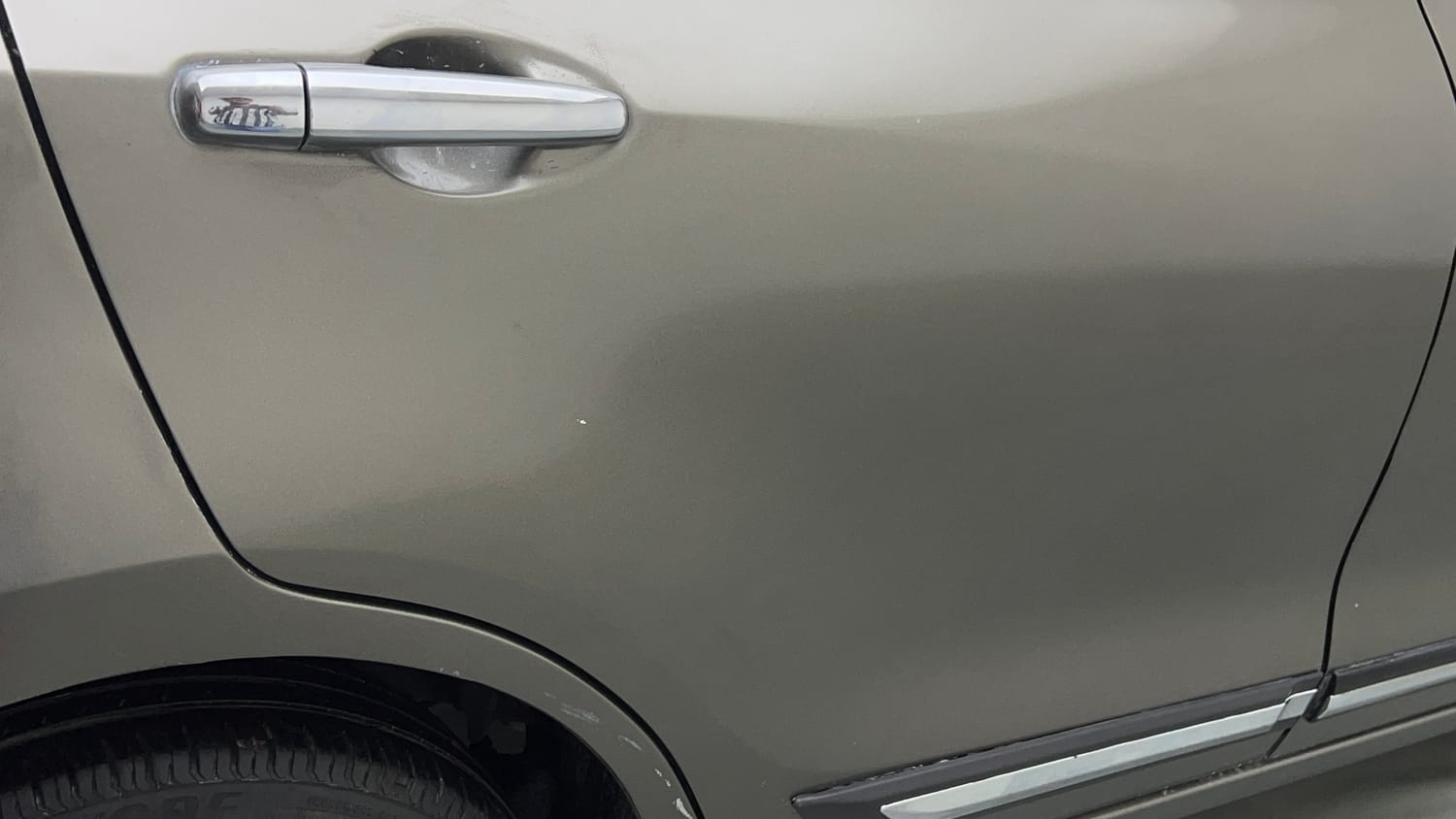 Used 2019 Maruti Suzuki Dzire VXi AMT Petrol Automatic dents MINOR SCRATCH