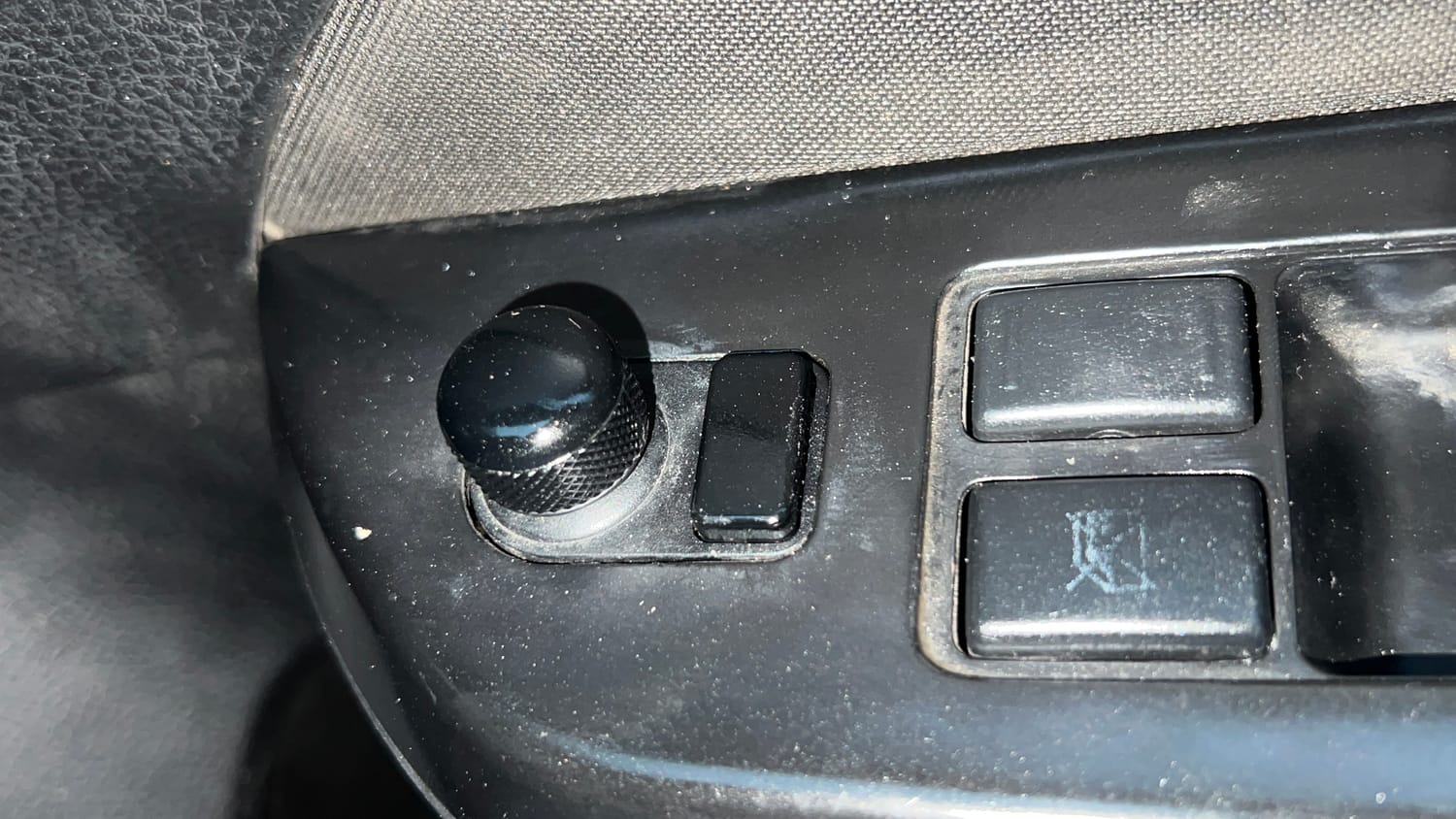 Used 2015 Maruti Suzuki Swift VXi Petrol Manual top_features Adjustable ORVM
