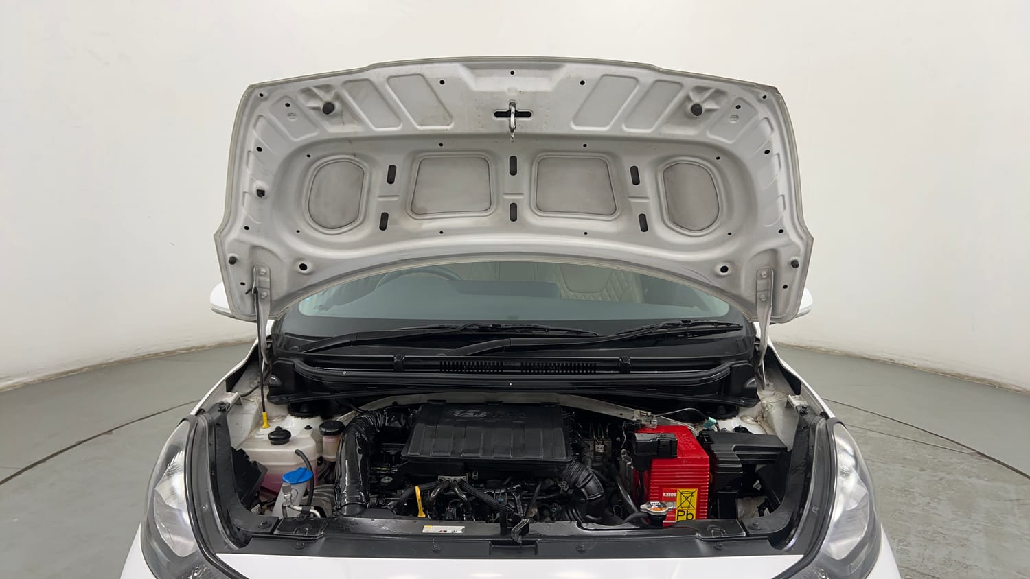 Used 2023 Hyundai Aura SX 1.2 CNG Cng Manual engine ENGINE & BONNET OPEN FRONT VIEW