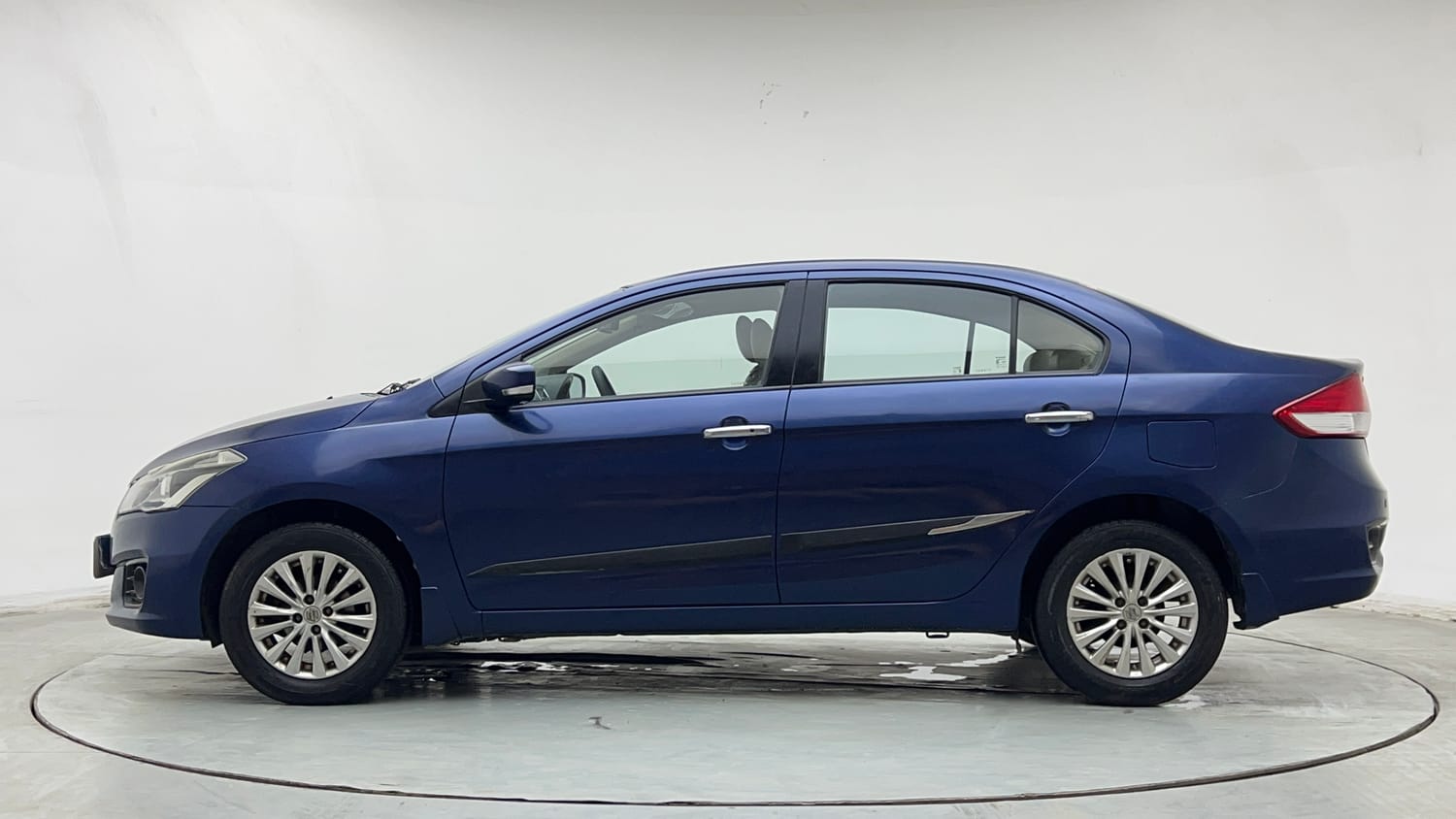 Used 2018 Maruti Suzuki Ciaz Zeta 1.4 AT Petrol Automatic exterior LEFT SIDE VIEW