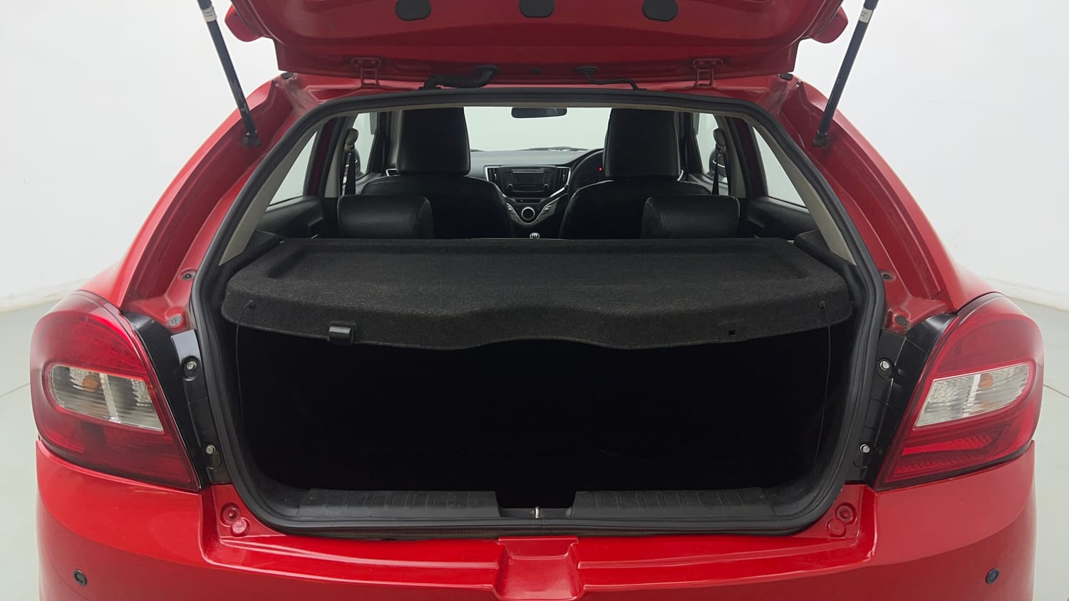 Used 2015 Maruti Suzuki Baleno Delta 1.2 Petrol Manual interior DICKY INSIDE VIEW