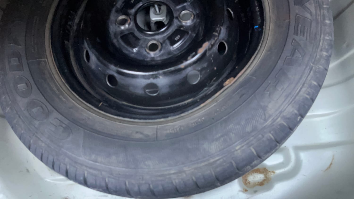 Used 2018 Maruti Suzuki Alto 800 LXi (O) Petrol Manual tyres SPARE TYRE VIEW