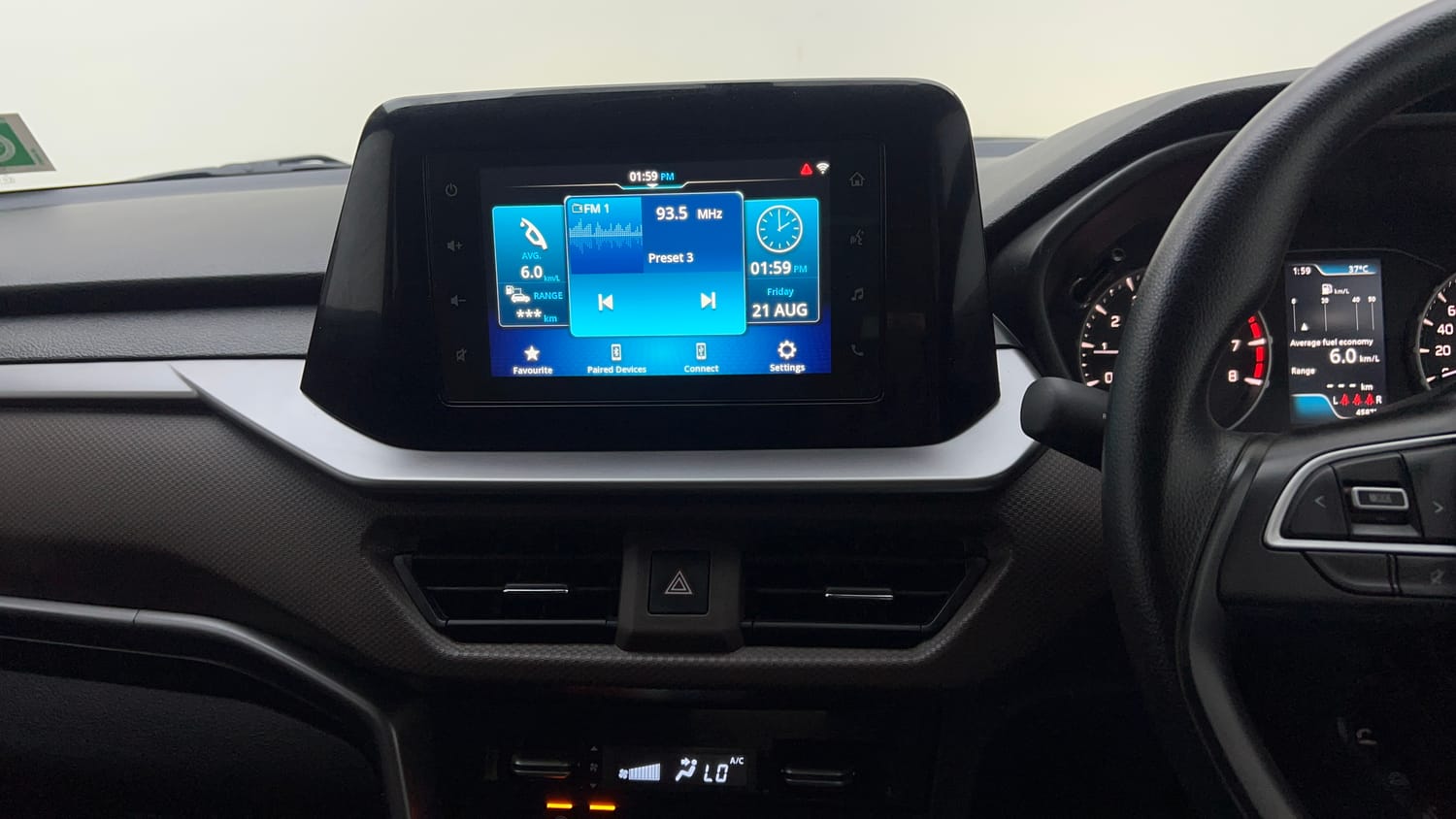 Used 2024 Maruti Suzuki Brezza ZXi Petrol Manual top_features Integrated (in-dash) music system