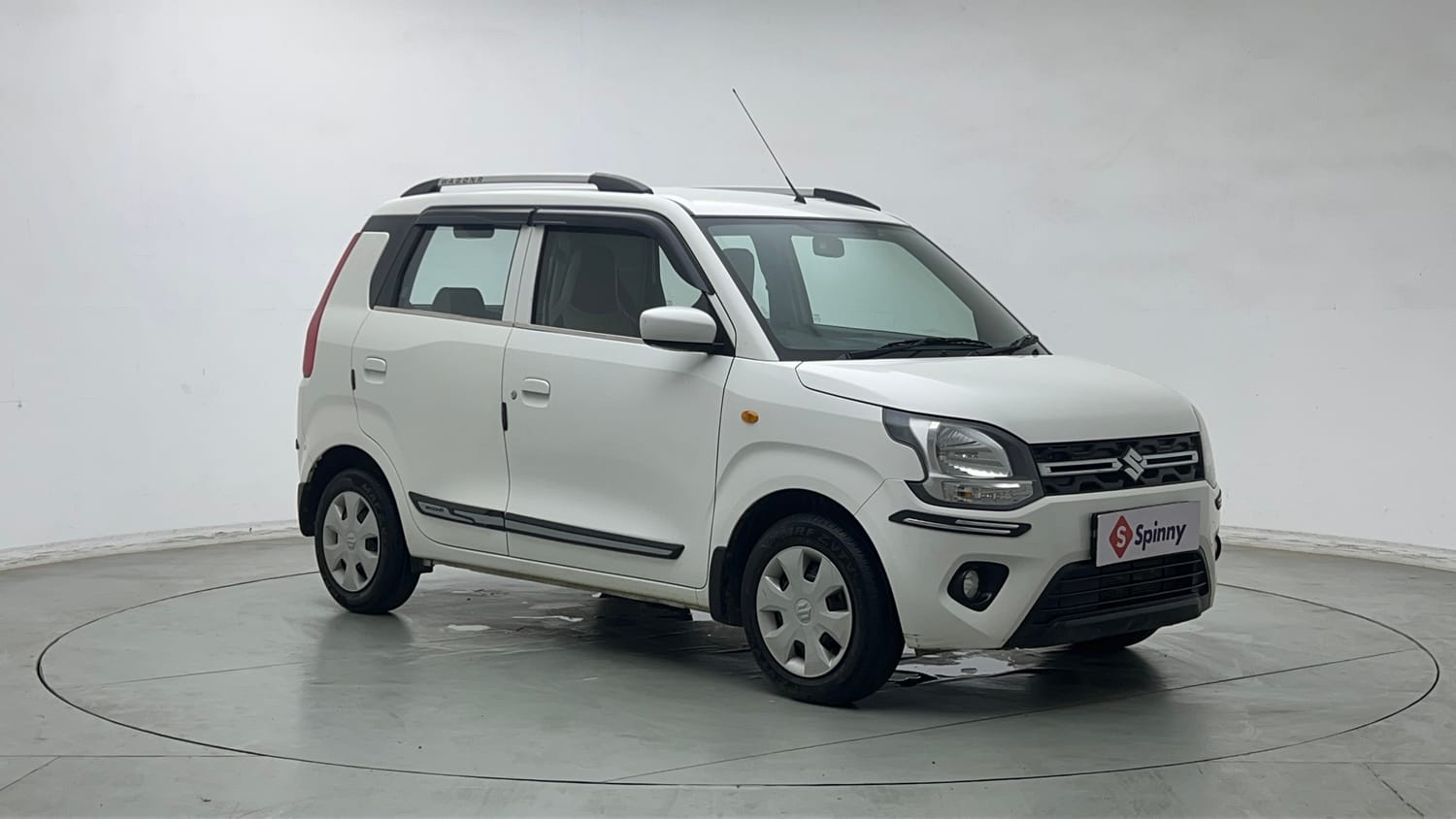 Used 2023 Maruti Suzuki Wagon R VXI 1.0 Petrol Manual exterior RIGHT FRONT CORNER VIEW