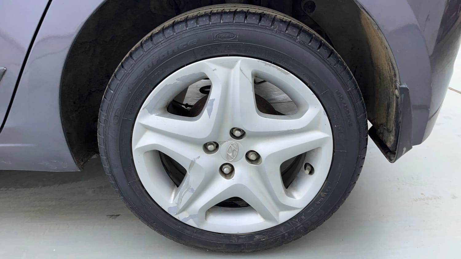 Used 2017 Hyundai Elite i20 Asta 1.2 Petrol Manual tyres LEFT REAR TYRE RIM VIEW