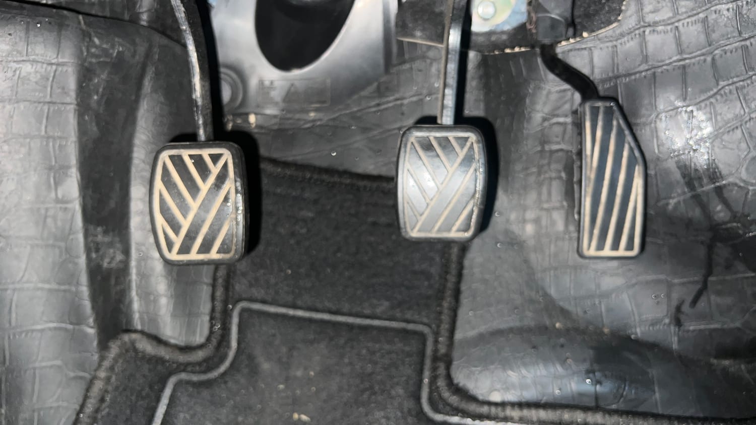 Used 2023 Maruti Suzuki Wagon R VXI 1.0 Petrol Manual interior PEDALS VIEW