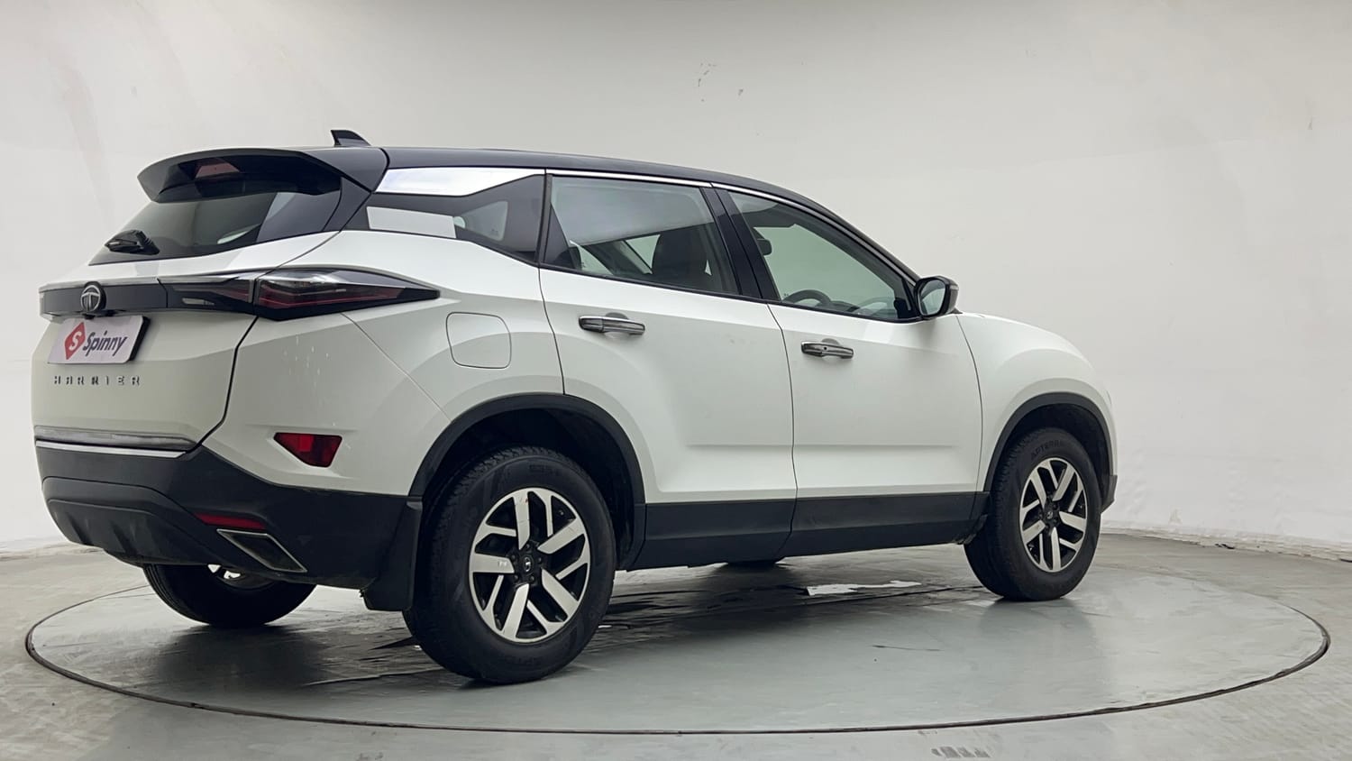 Used 2021 Tata Harrier XZA Plus Dual Tone Diesel Automatic exterior RIGHT REAR CORNER VIEW