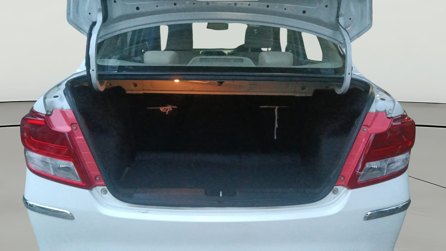 Used 2018 Maruti Suzuki Dzire VDi AMT Diesel Automatic interior DICKY INSIDE VIEW