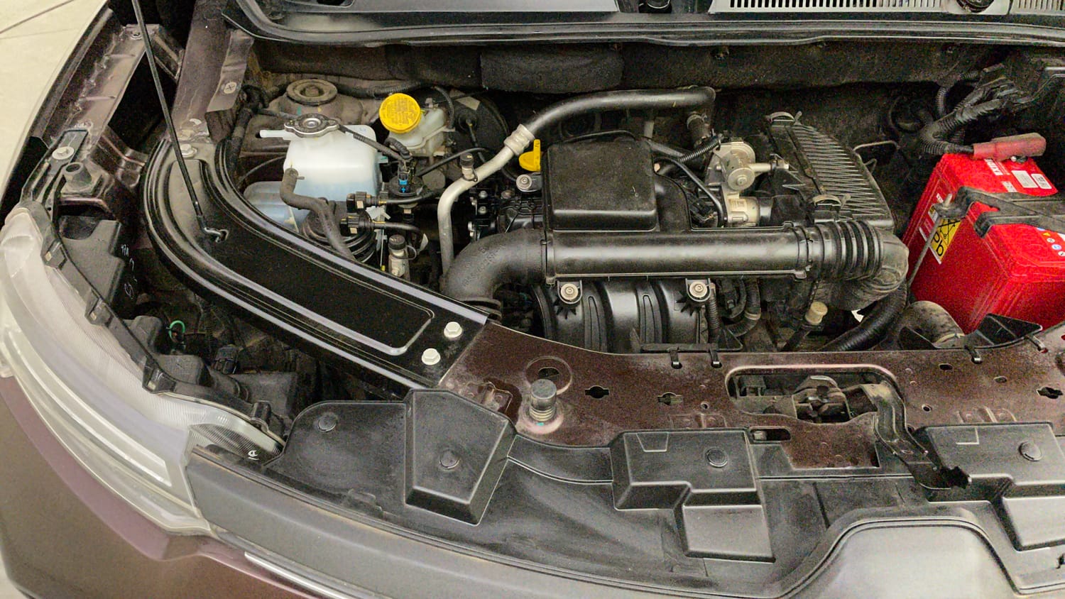 Used 2022 Renault Kiger RXT AMT Petrol Automatic engine ENGINE RIGHT SIDE VIEW
